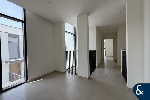 Villa in Mudon, Dubai 4 bedrooms, 237 sq.m. № 76175 - photo 3