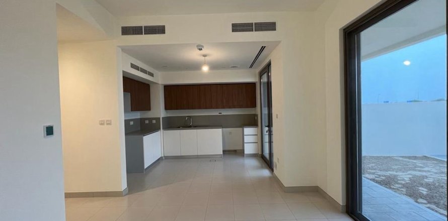 Таунхаус в Дубае, 3 спальни, 137.8м², № 118860