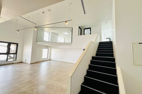 Appartement à Dubai, 3 chambres, 215.1 m², № 55733 - photo 1