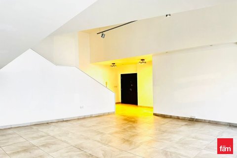 Appartement à Dubai, 3 chambres, 215.1 m², № 55733 - photo 2