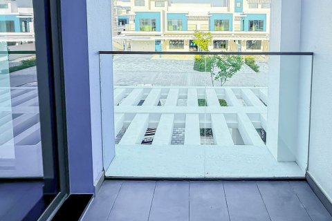Townhouse in Damac Lagoons, Dubai 4 bedrooms, 144 sq.m. № 130122 - photo 14