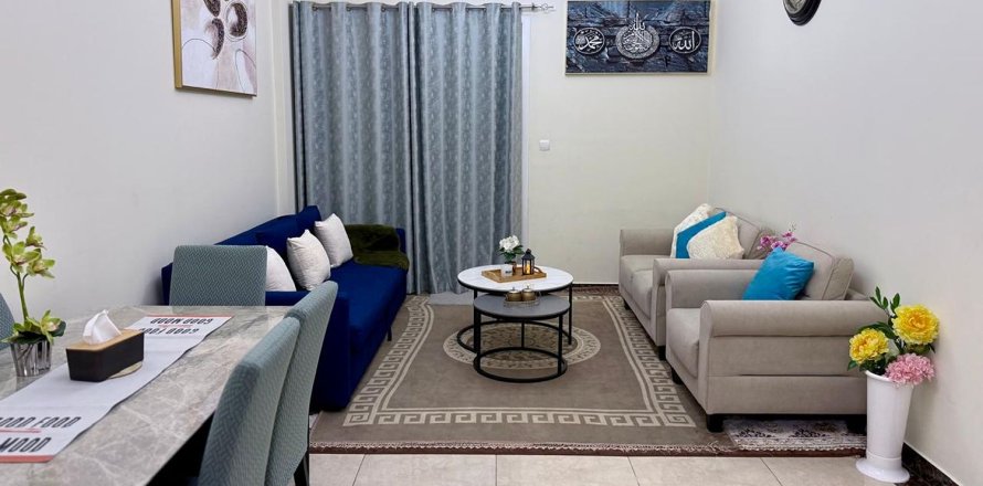 Apartment in Pantheon Boulevard, Jumeirah Village Circle, Dubai 2 bedrooms, 127.03 sq.m. № 130117