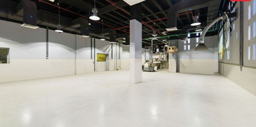 Magasin à Al Furjan, Dubai, 163.5 m², № 124234