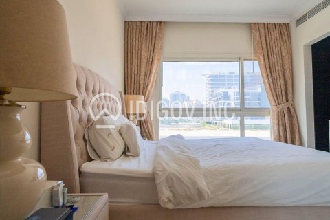 Villa in Al Barsha, Dubai 3 bedrooms, 266 sq.m. № 50924 - photo 12