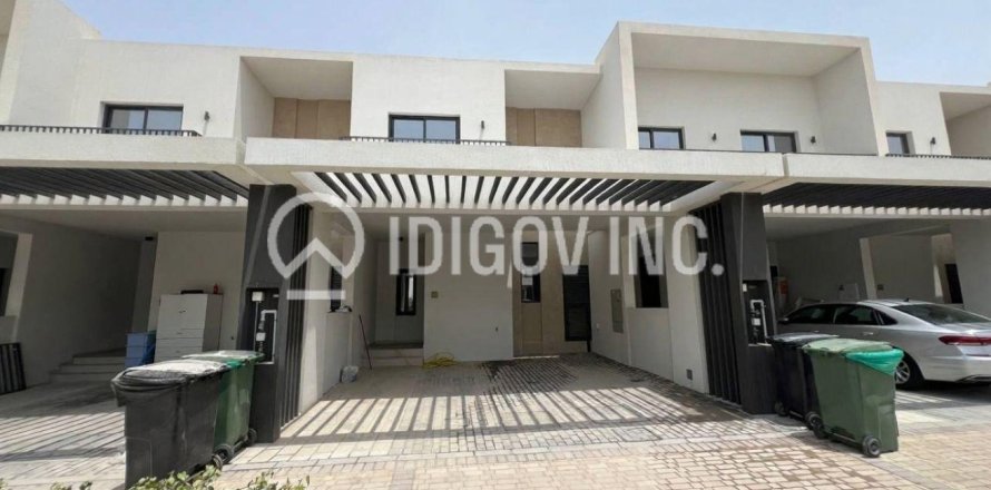 Adosado en EMAAR South, Dubai South (Dubai World Central), Dubai, 3 dormitorios, 182 m², № 50923