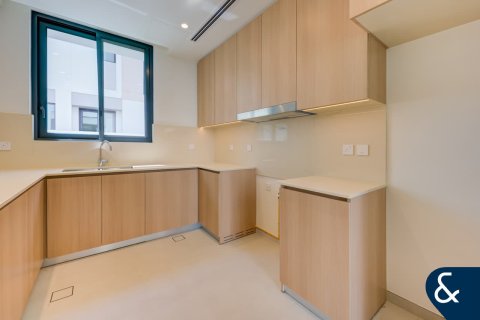 Купить виллу в Arabian Ranches 3, Дубай: 4 спальни, 412м², № 75129 - фото 6