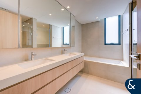 Купить виллу в Arabian Ranches 3, Дубай: 4 спальни, 412м², № 75129 - фото 19