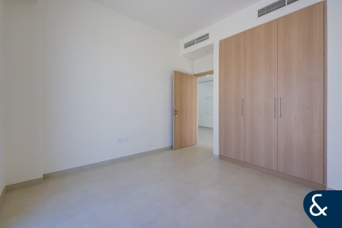 Купить виллу в Arabian Ranches 3, Дубай: 4 спальни, 412м², № 75129 - фото 17