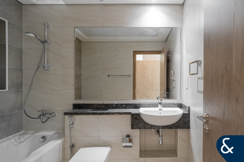 Купить квартиру в Бизнес-Бэе, Дубай: 2 спальни, 105м², № 75146 - фото 8