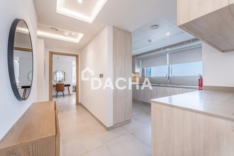 Apartment in Jumeirah Lake Towers, Dubai 4 bedrooms, 215 sq.m. № 124448 - photo 4