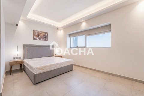 Apartment in Jumeirah Lake Towers, Dubai 4 bedrooms, 215 sq.m. № 124448 - photo 8