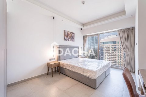 Apartment in Jumeirah Lake Towers, Dubai 4 bedrooms, 215 sq.m. № 124448 - photo 11