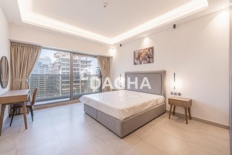 Apartment in Jumeirah Lake Towers, Dubai 4 bedrooms, 215 sq.m. № 124448 - photo 7
