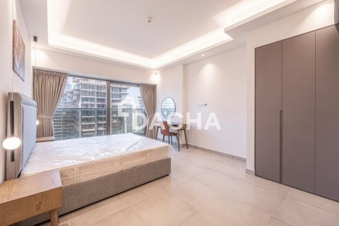 Apartment in Jumeirah Lake Towers, Dubai 4 bedrooms, 215 sq.m. № 124448 - photo 6