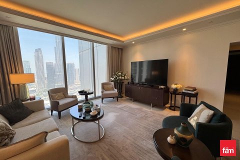 Apartment in Downtown Dubai (Downtown Burj Dubai), Dubai 3 bedrooms, 202.7 sq.m. № 41177 - photo 2