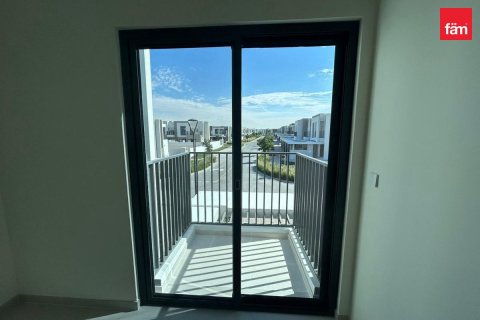 Villa en Dubai, 3 dormitorios, 152.1 m², № 64331 - foto 2