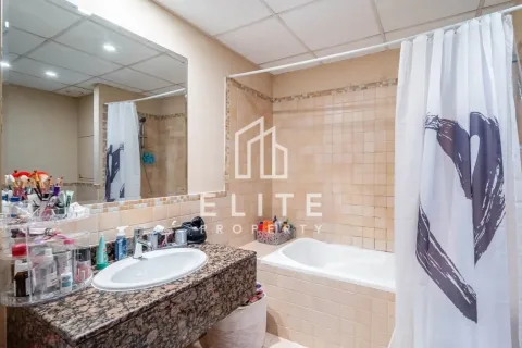 Apartment in Rimal, Jumeirah Beach Residence, Dubai 4 bedrooms, 256 sq.m. № 121312 - photo 14