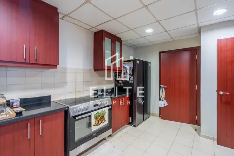 Apartment in Rimal, Jumeirah Beach Residence, Dubai 4 bedrooms, 256 sq.m. № 121312 - photo 11