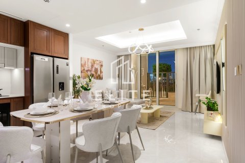 Apartment in EMAAR Beachfront, Dubai Harbour, Dubai 3 bedrooms, 188 sq.m. № 121310