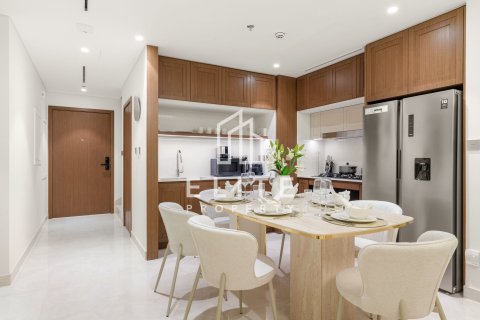Apartment in EMAAR Beachfront, Dubai Harbour, Dubai 3 bedrooms, 188 sq.m. № 121310 - photo 3