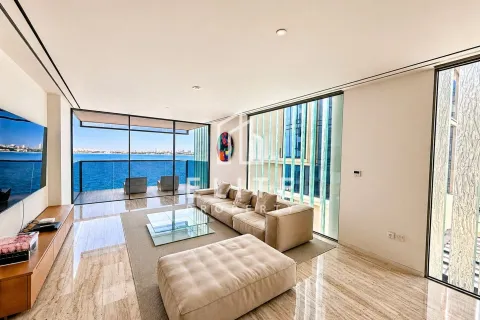 Купить квартиру в The Crescent, Пальма Джумейра, Дубай: 3 спальни, 226м², № 121311 - фото 3