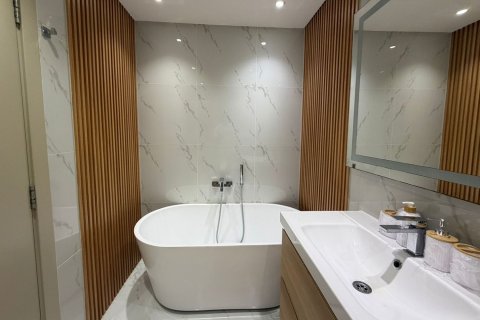 Apartment in Jumeirah Beach Residence, Dubai 2 bedrooms, 120.38 sq.m. № 142170 - photo 15