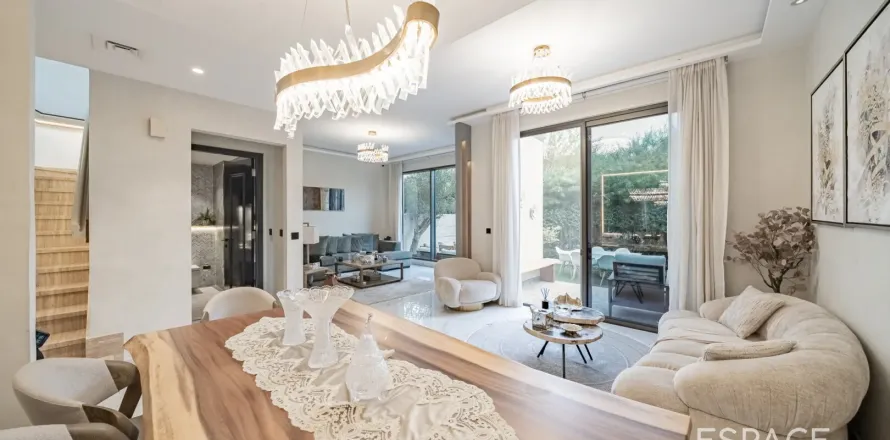 Villa en Dubai Hills Estate, Dubai, 4 dormitorios, 222 m², № 78152
