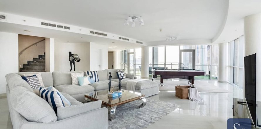 Ático en Dubai Marina, Dubai, 4 dormitorios, 509 m², № 98582