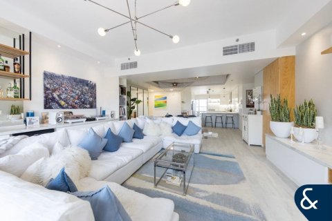 Apartamento en Al Andalus, Jumeirah Golf Estates, Dubai, 4 dormitorios, 268 m², № 98573