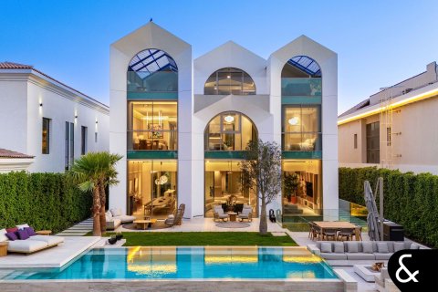 Villa en Jumeirah Golf Estates, Dubai, 6 dormitorios, 1234 m², № 98580 - foto 2