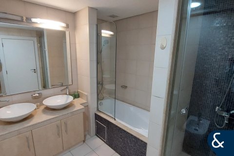 Appartement à Shoreline Apartments, Palm Jumeirah, Dubai, 2 chambres, 144 m², № 98579 - photo 12