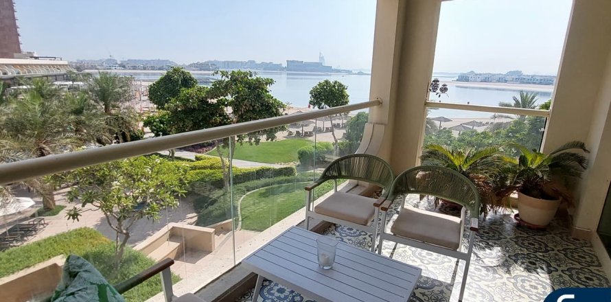 Appartement à Shoreline Apartments, Palm Jumeirah, Dubai, 2 chambres, 144 m², № 98579