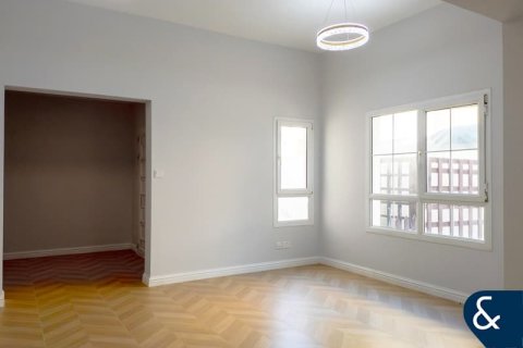 Villa en The Lakes, Dubai, 3 dormitorios, 258 m², № 98581 - foto 11