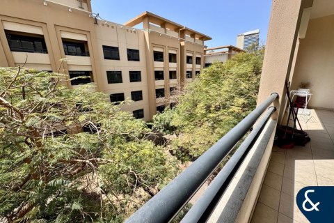 Купить квартиру в Greens, Дубай: 3 спальни, 155м², № 74556 - фото 3