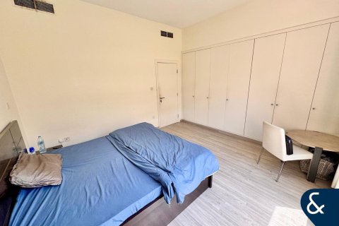 Купить квартиру в Greens, Дубай: 3 спальни, 155м², № 74556 - фото 11