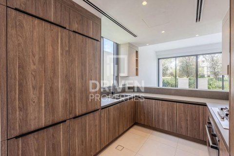 Villa en Harmony, Tilal Al Ghaf, Dubai, 4 dormitorios, 347.46 m², № 126931 - foto 4