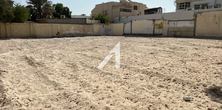Terreno en Dubai, 929 m², № 69335