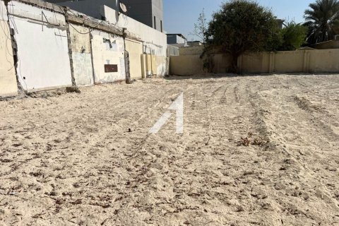 Terrain à Dubai, 929 m², № 69335 - photo 2
