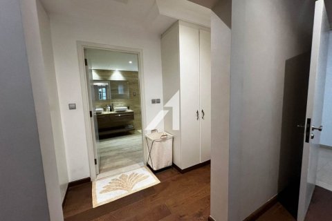 Villa en The Villa, Dubai, 5 dormitorios, 1116.6 m², № 69338 - foto 12