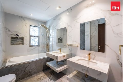 Снять в аренду виллу в Риме, Дубай: 3 спальни, 261.8м², № 89516 - фото 20