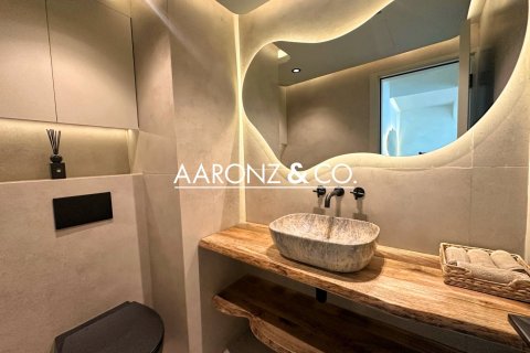 Apartamento en Jumeirah Lake Towers, Dubai, 2 dormitorios, 165 m², № 78219 - foto 18