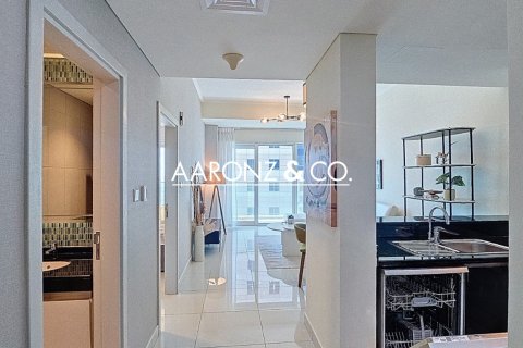 Apartamento en Damac Heights, Dubai Marina, Dubai, 1 dormitorio, 79 m², № 78218 - foto 8