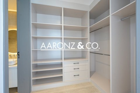 Villa en Al Barari, Dubai, 4 dormitorios, 459 m², № 78209 - foto 15