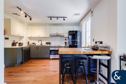 Снять в аренду виллу в The Springs, Дубай: 2 спальни, 167м², № 76390 - фото 9