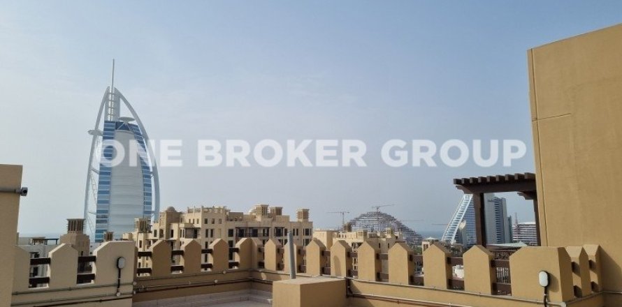 Appartement à Madinat Jumeirah Living, Umm Suqeim, Dubai, 4 chambres, 218.4 m², № 719