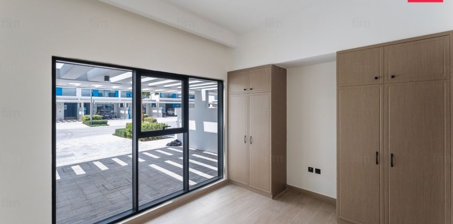 Maison de ville à Dubai, 4 chambres, 144 m², № 141314
