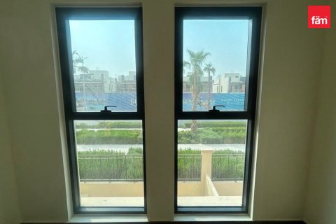 Villa en Dubai, 4 dormitorios, 144 m², № 141316 - foto 10