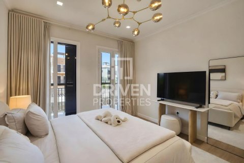 Villa in Jumeirah, Dubai 4 bedrooms, 263.19 sq.m. № 128405 - photo 10