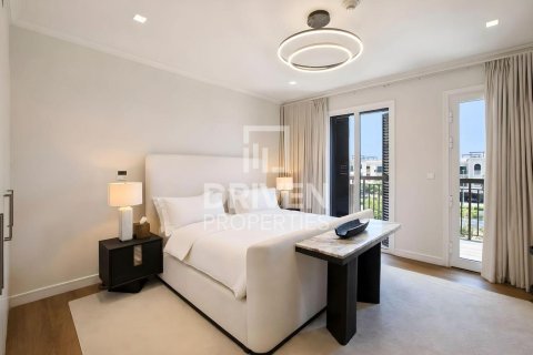 Villa in Jumeirah, Dubai 4 bedrooms, 263.19 sq.m. № 128405 - photo 9