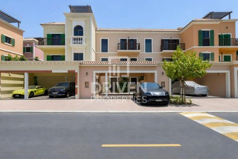 Villa in Jumeirah, Dubai 4 bedrooms, 263.19 sq.m. № 128405 - photo 29